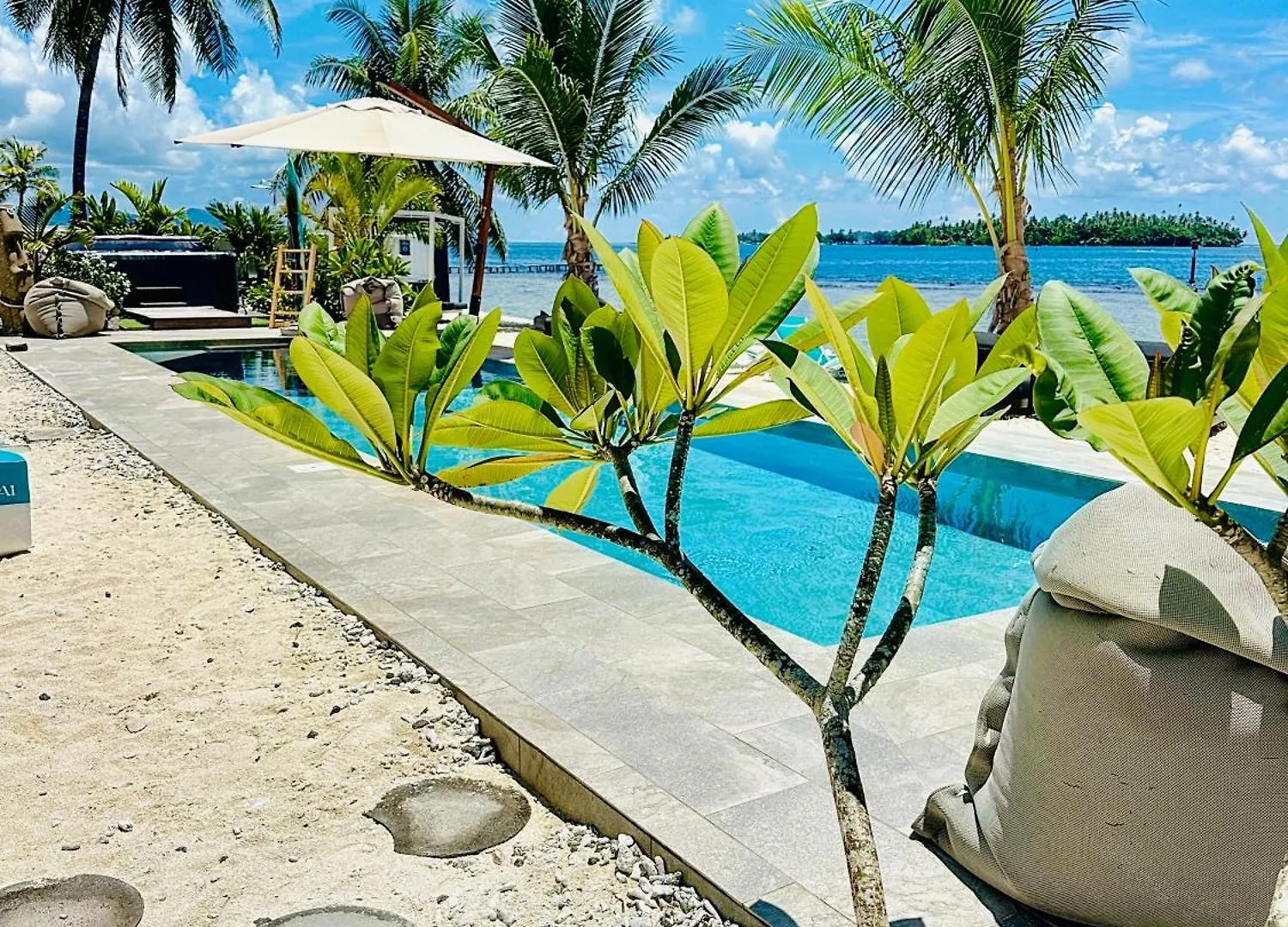 Pension Irivai, Appartement Uo Uo 3 Chambres Vue Mer Uturoa 0*,  Polynésie française