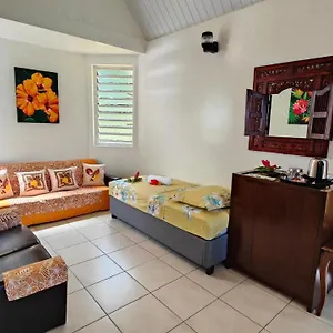 Perl Tahaa Tiva